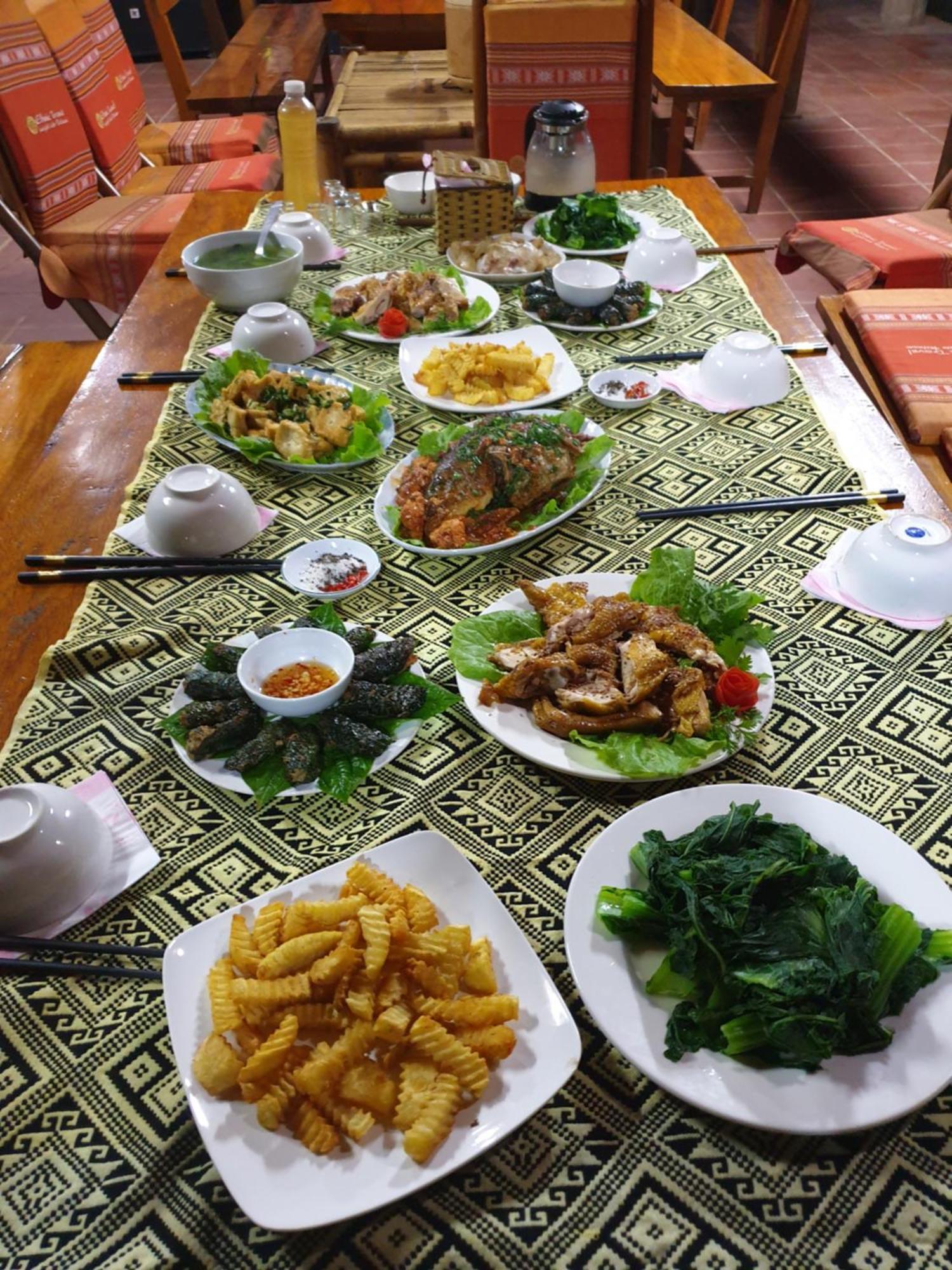 Que Hoa Binh